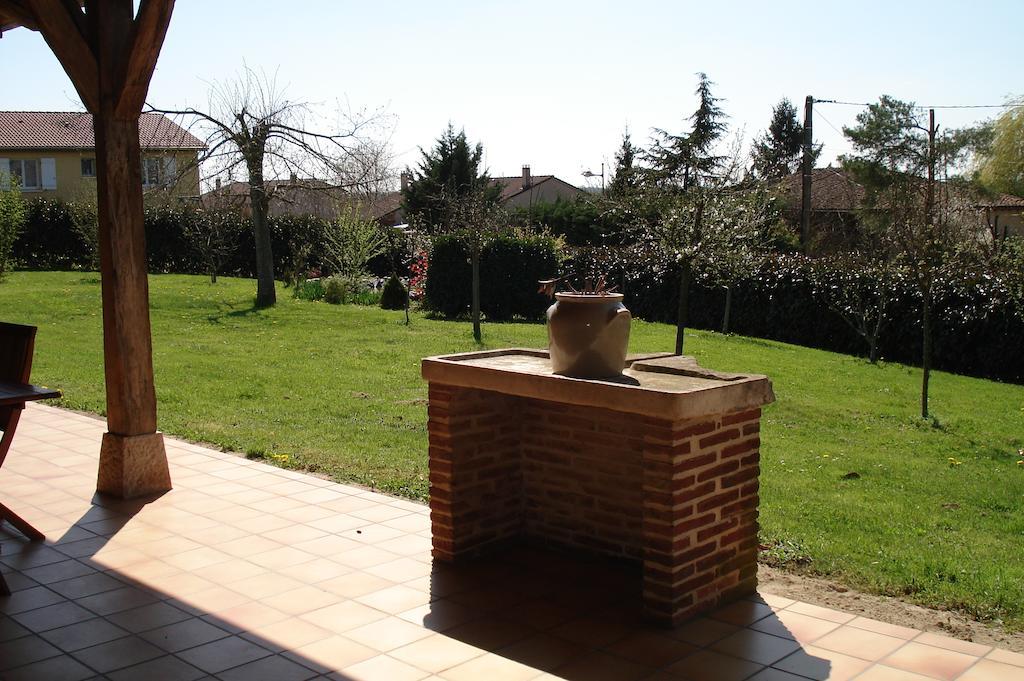 La Croix De Bois Bed & Breakfast Jayat Dış mekan fotoğraf