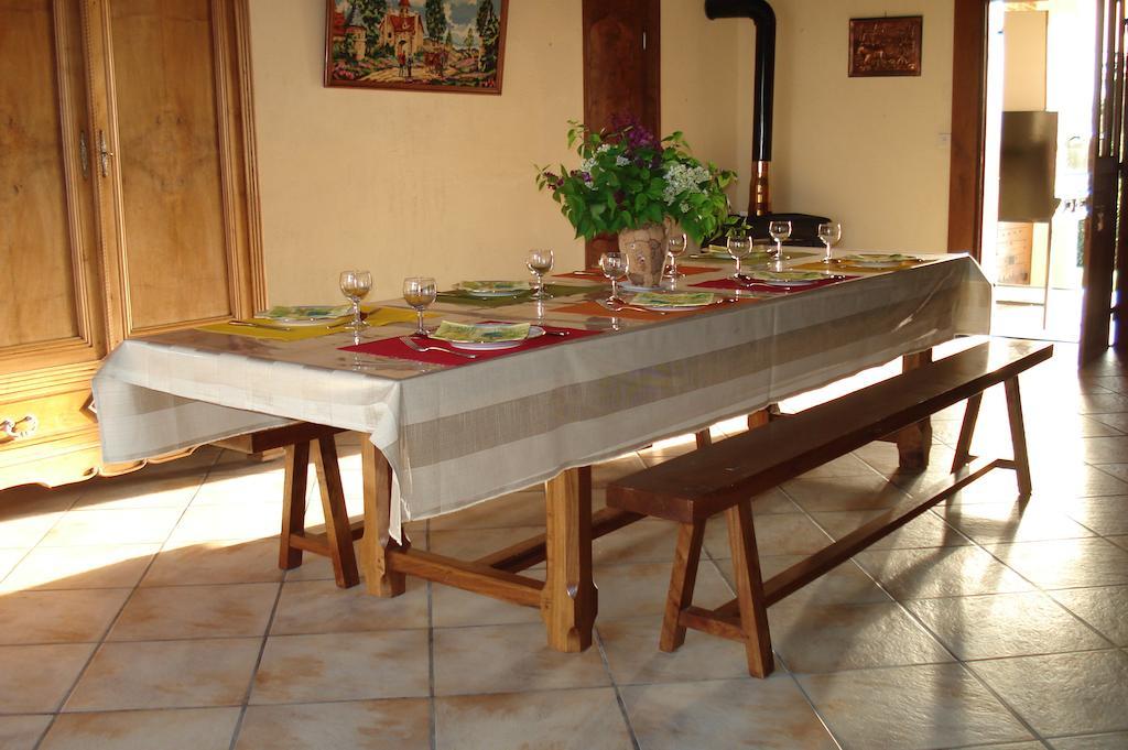 La Croix De Bois Bed & Breakfast Jayat Dış mekan fotoğraf