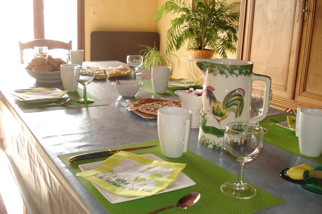 La Croix De Bois Bed & Breakfast Jayat Dış mekan fotoğraf